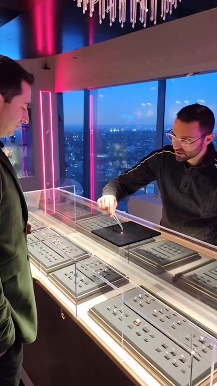 Selling #pinkdiamonds like a pro