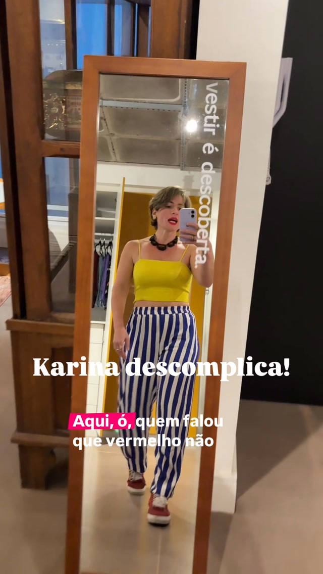 Anota aí:
Como combinar cores bem diferentes
* Cor clara com cor clara
* Cor escura com cor escura
* Viva com viva
* Opaca com opaca
* Quente com quente
* Cor fria com cor fria
Agora se desafia a fazer uma combinação assim AMANHÃ! Ok… Pode ser HOJE!
E depois vem me contar como foi. Beijo tchau!
#consultoriadeestilo #consultoriadeimagemeestilo #estilopessoal #personalstylist #consultoriadeimagem