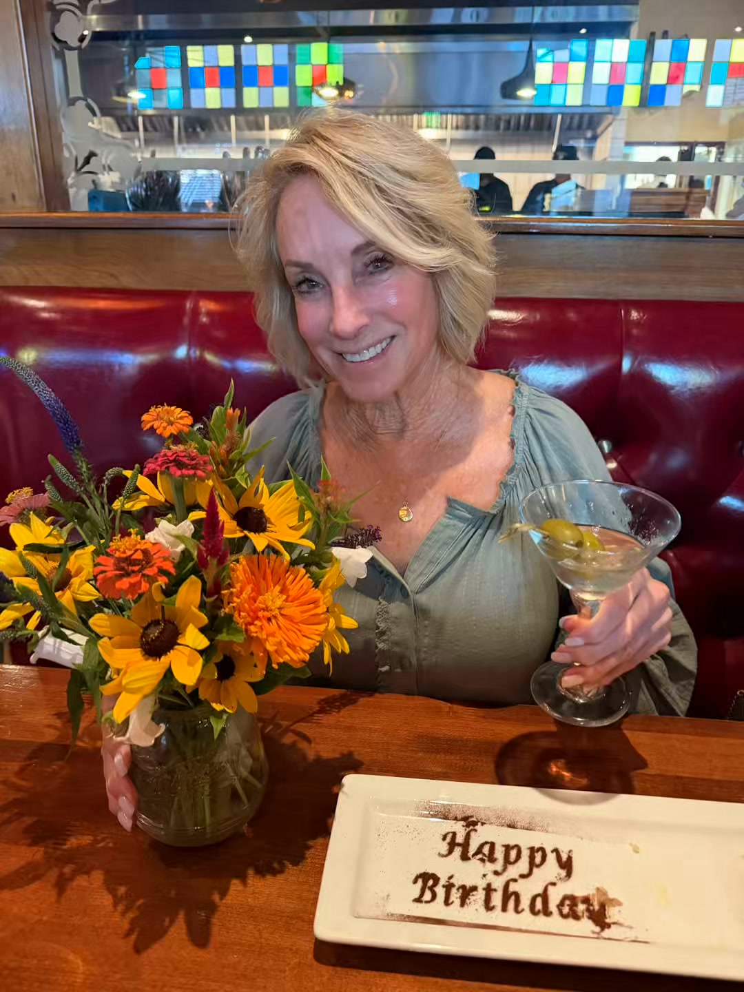 Happy Birthday Linda !!! Im so grateful to be your friend. Thank you for making me laugh, loving me as is and showing up when I need you. I love you!!