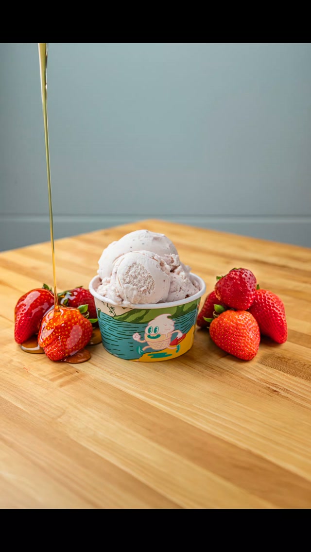 Loved getting to work with @pizzauncommon here at the Westfield location, helping capture some shots of their delicious Gelato flavors! It's always great working with people that are willing to have fun and play around on set. Definitely stop in and try their newest Gelato flavors! The pizzas are amazing too!
#westfieldindiana #bestfield #localbusiness #gelato #foodphotography
