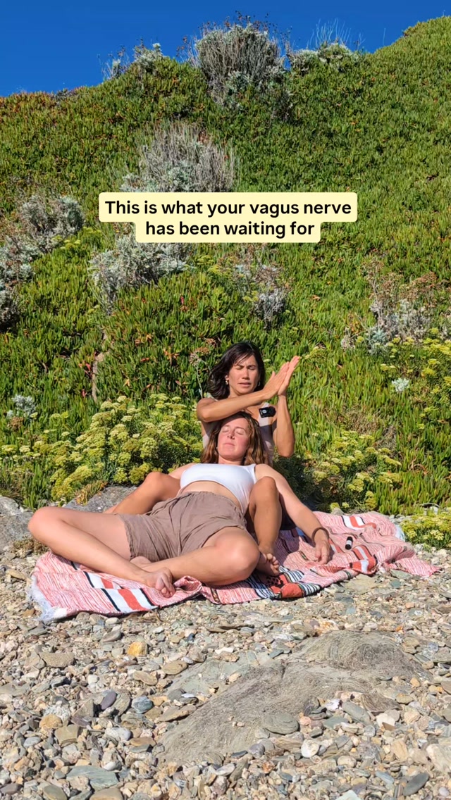 I love including techniques that stimulate the vagus nerve, this encourages deep rest and help in supporting the healing process.
Other ways to support vagus nerve regulation:
~Deep & diaphragmatic breathing
~ Cold exposure
~Humming, chanting & singing
~Meditation & mindfulness
~Staying hydrated & nourishing your body
~Sleep & rest
Save this for your next nervous system reset. ❤️
.
.
.
.
.
.
#vagusnerve #vagusnervemassage #massage #massagenewquay #massagecornwall