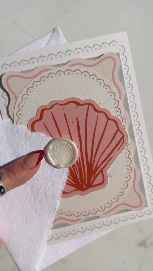 Not my usual signature style, but when @p3events asks for a siren-themed stationery stack, obviously you say yes.
Sneaky peek of this set ahead of an upcoming styled shoot at @serendipityeventslv