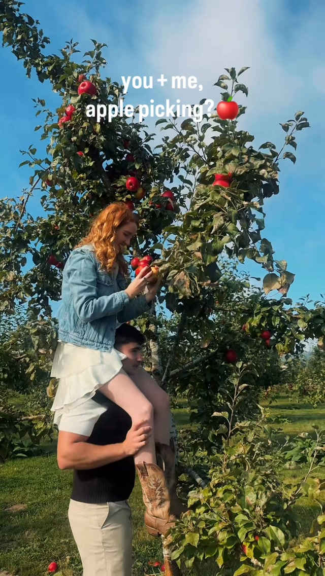 The perfect Fall date 🍎❤️
Apple picking followed by baking your favorite apple goodies.
#applepicking🍎 #dateideas #pumpkinseason #fallvibes #couples