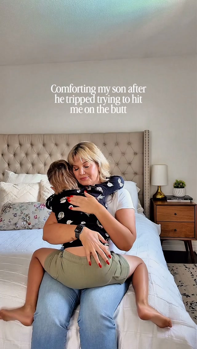 Why is it always my butt???
#boymomlife #mamasbaby #mamasboy