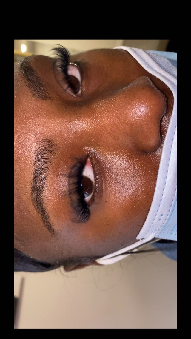 Lash girlies, save this video and take it to your lash tech asap. Lash stylist, these are some dope maps that are uni and can actually be refilled without a complete new set. #lashextensions #kemskintotalbeauty #oxfordvalleymall #buckscountypa #langhornepa