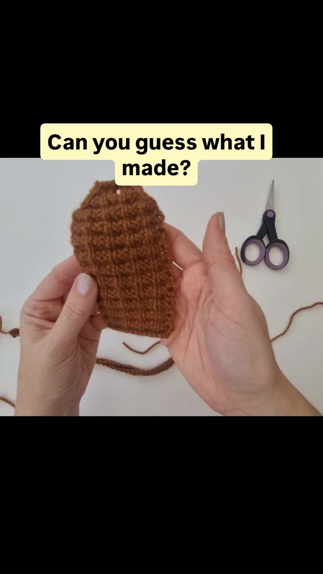 Here's a little sneak peek of my latest pattern. Can you guess what it might be?
#knittersofinstagram #wip #amigurumi