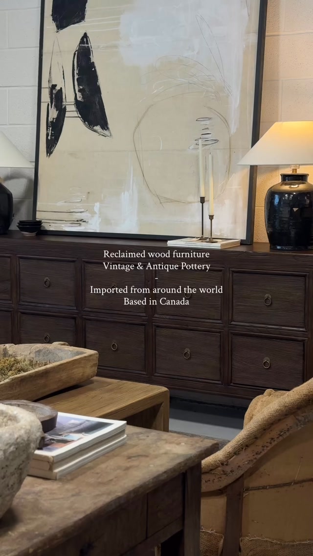 A warehouse filled with European antiques, old-world pottery, reclaimed wood, and things with a past, gathered from near and far 🌍🌟
#reclaimedwood #antiquepottery #vintagepottery #frenchantiques #antiquewholesale