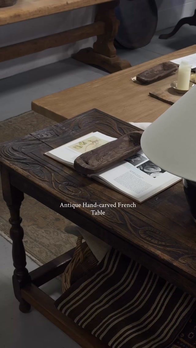 Hand carved top, turned legs & the kind of patina you just can’t recreate
French Carved Louis XIII-Style Table, likely late 19th century (c.1800) is on the Portal to shop
#frenchantiques #antiquetable #frenchtable