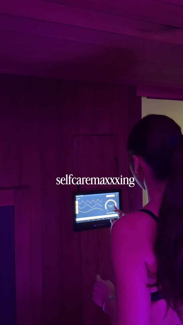 selfcaremaxxxing, but the quiet kind. 🤍
no 5am cold plunge, no 12-step routine, no pressure to optimise every second. just a warm sauna, an hour of floating, and a cuppa with nowhere to be.
the sort of reset that doesn’t ask anything of you. you just show up, switch off, and let the rest happen.
save this for when it all gets a bit much x
book via the link in our bio.
#floatationtherapy #melbournewellness #selfcaremelbourne #infraredsauna #floattherapy