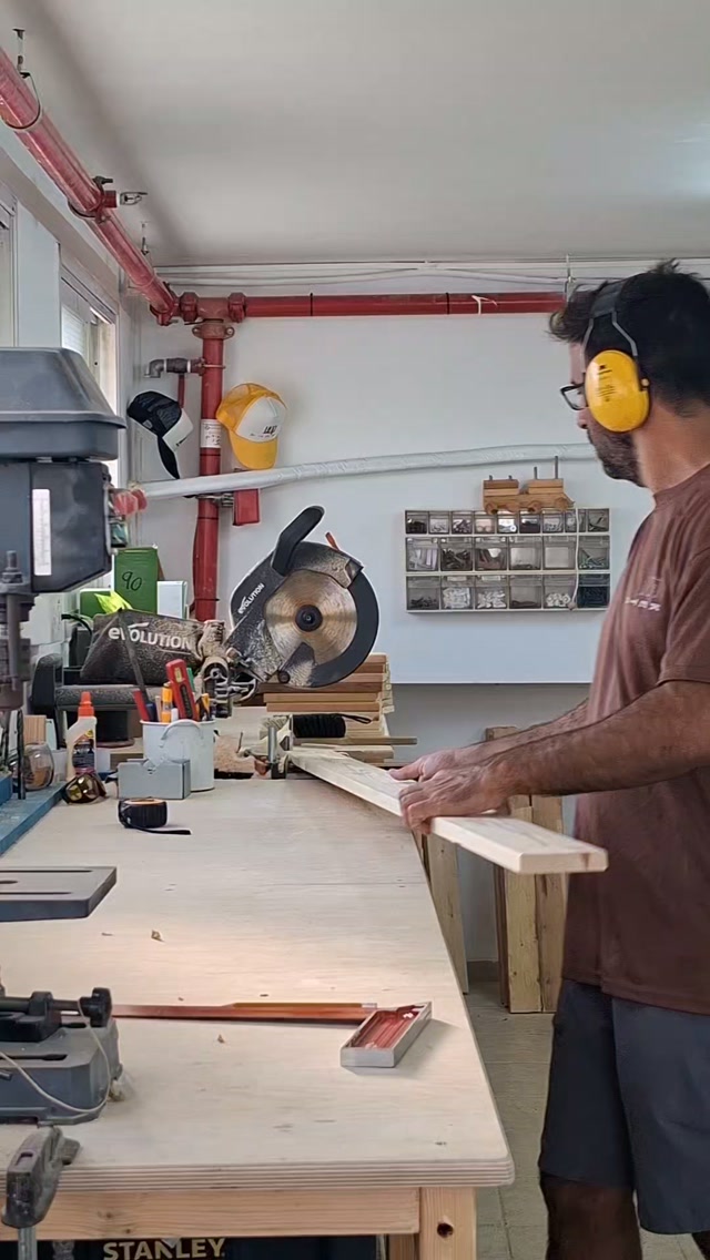 יאללה סוכה! חג שמח!
#סוכות #סוכה #נגרות #woodworking #carpentry