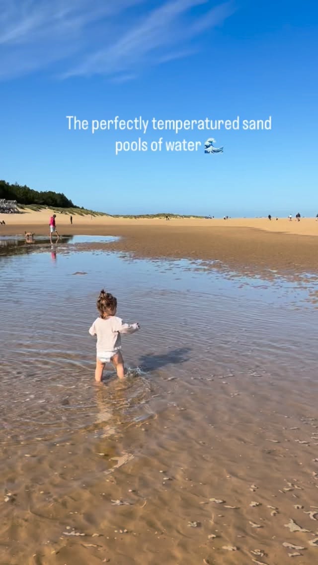 On Saturday I spent the day on the beach with my lovely in-laws and we DIDN’T have a beach hut. There was just one thing and one thing only that made it remotely bearable… 😉