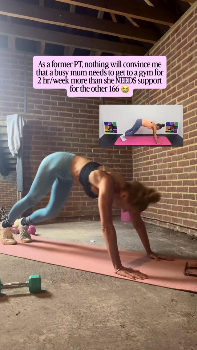 I’m sorry to tell you, but 2 hours of exercise you do at the gym isn’t what makes the difference … it’s the other 166 you need the support 🙈
Life can be HARD for us mums right? 🫣👇
I am seeing lots about the level of support mums are needing right now…
Despite putting in the work with intense sessions, or the once a week gym class 👀 I am finding more mums telling me they are simply not making enough progress 🥺
Times are getting HARDER for mums. Often you’re on the verge of throwing in the towel because of the overwhelm, burnout, lack of time, stress, self doubt ..
Especially when life throws ANOTHER curveball, you’re exhausted, the kids need you… suddenly you’re saying “I’ll start again Monday” 😒
You need to be told it’s OK to have a bad day and not feel the guilt 🥺
To change your body you also need a mindset shift, and attention to our eating habits too 👀 I am there for it all inside my app programs 😍
I am also finding mums doing exercise not suitable or designed for our bodies - You can’t exercise the next day, your pelvic floor is getting worse and you are getting injured 🙈
A kinder approach works ❤️
My body has been built on short, consistent strength workouts at home, with a realistic, healthy approach ☺️, fitting around busy mumlife
So if you want to change your body with proper support … start with a structured 4 week exercise plan inside my app, you can finally trust and ENJOY. You deserve it ladies 🩷 x
