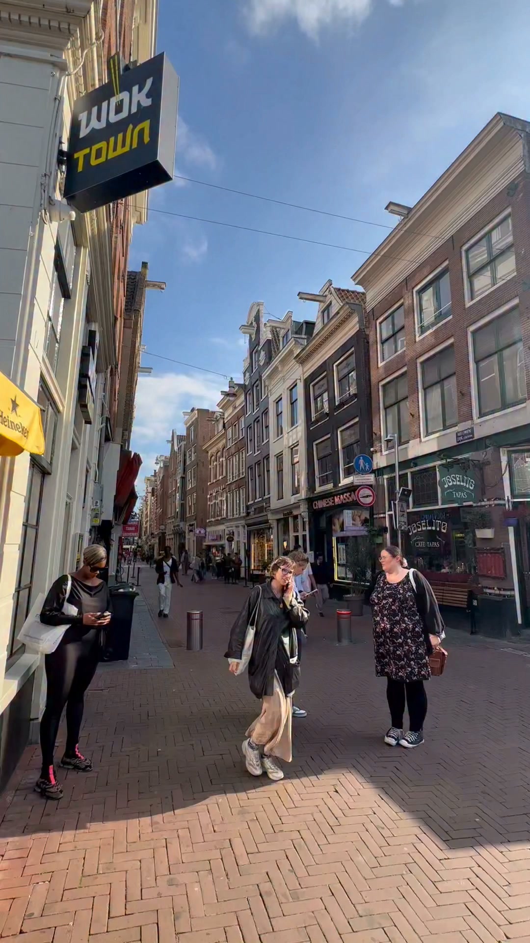 A little collection of memories from my trip to Holland 🇳🇱❤️ From Amsterdam’s beautiful canals and colourful streets to charming Volendam, delicious Dutch cheese, traditional clogs, and all the little moments in between. Such a lovely country to explore!
#Holland #Netherlands #Amsterdam #Volendam #DutchCulture #NetherlandsTravel #HollandTravel #TravelReels #TravelMemories #ExploreTheNetherlands