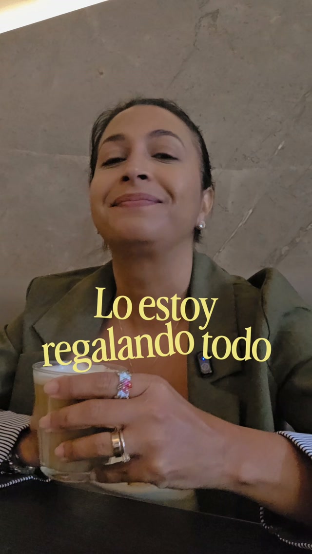 Esto no es un hook ni una estrategia de ventas, lejos de eso.
Esto es una decisión de amor que ya está tomada 💙
No tiene sentido que yo me quede con mis dones, ya me queda la sabiduría. Pero si tu o alguien que conozcas necesita aprender sobre el sueño en los bebés, corre a mi página web y busca los libros, las clases o los sleepytots qué lo estoy regalando todo, TODO
Ayudame a correr la voz porfa🤗
#parentingtips #mamacansada #dormirbien #babysleep