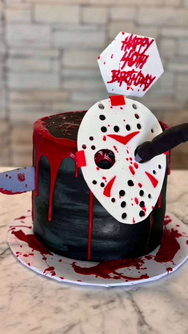 Spooky season is here! We got some Halloween inspired cakes!
#halloweencake #spookycake #spookyseason