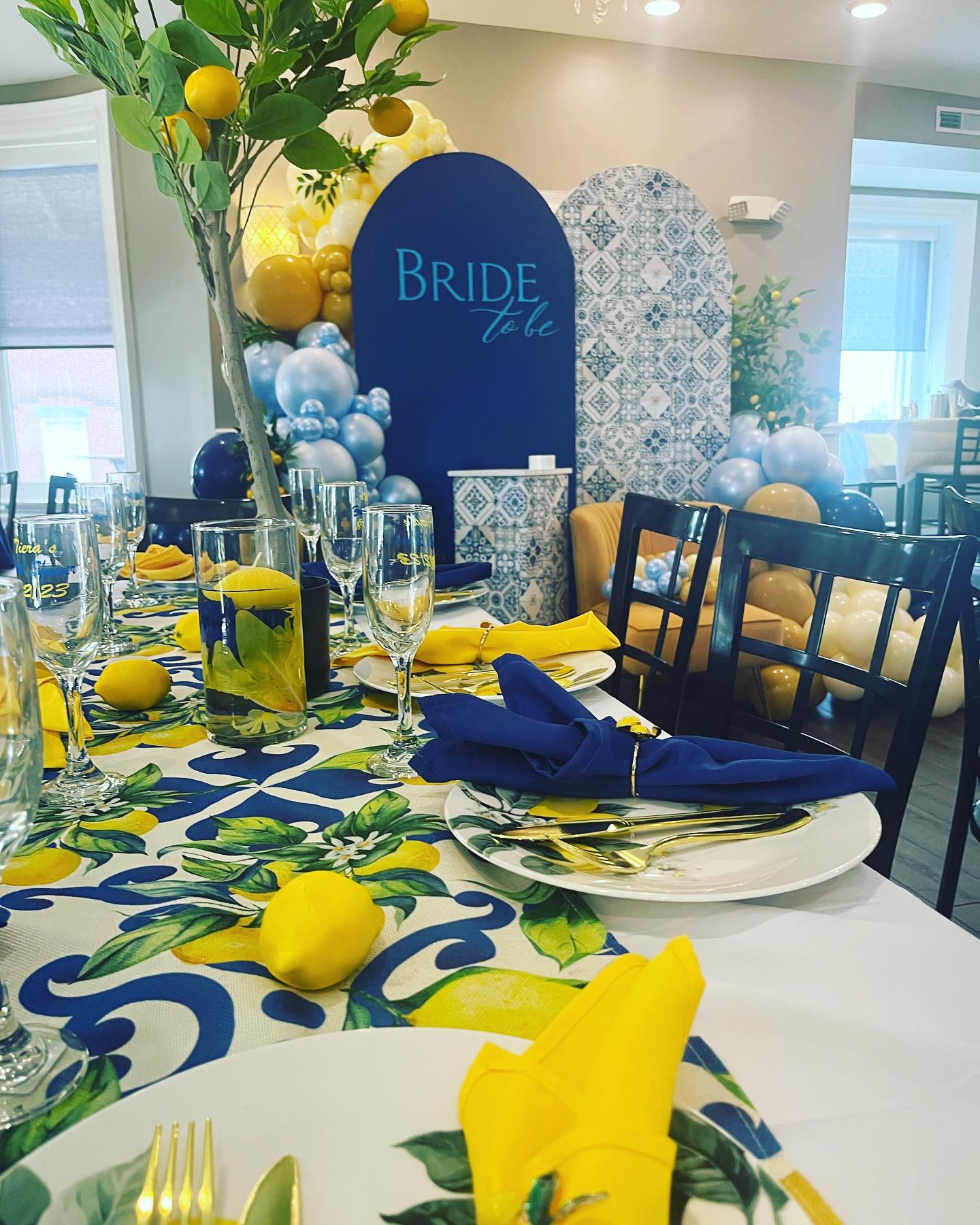 Such a beautiful day for a bridal shower! Congratulations to the bride to be! 🍋