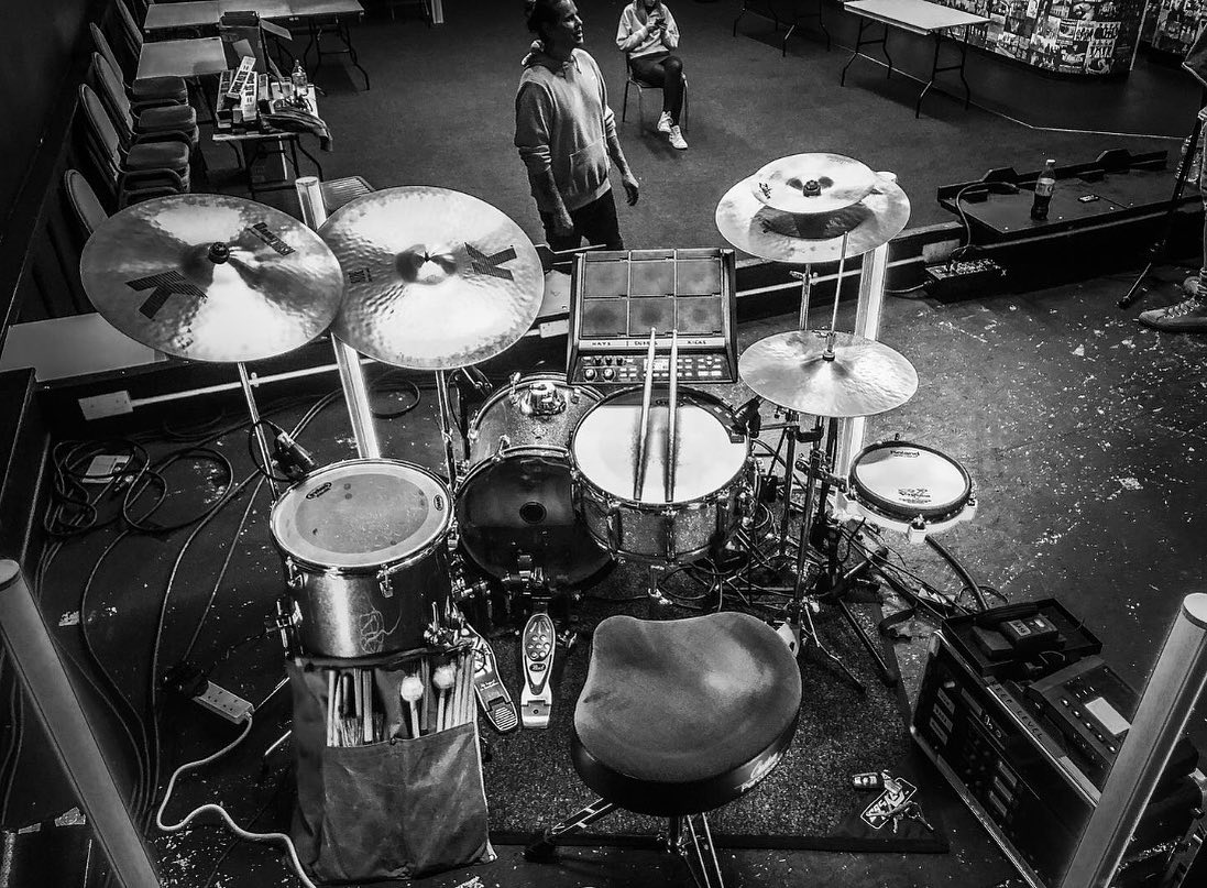 Last gig of the year tonight after final push of 7 dates almost back to back! Itβs been a super busy year of all things music. Gigging, recording, scoring, teaching and loads more. Much more of the same next year and a push into some other exciting avenues on the show front.
Music aside, I have been blown away by the response to my side venture www.southstik.com (link in bio) which I launched shortly before Christmas. I have clients booked in until mid to late January but I am now accepting clients for anyone needing any of the services below:
β«οΈ Graphic Design
(logo, posters, album artwork, tee designs, branding)
β«οΈ 2D Animation
(logo reveals, video overlays, product reveals)
β«οΈ Web Design
(Responsive sharp web design across all devices)
β«οΈ Video Editing
(ads, live and studio music videos / tour blogs
Check the link above for examples.
All usual music and drum related goodness will resume so hit me up if you any need tubs both live and in the studio.
Have a great new year everyone! π
#drums #drumming #blackandwhite #photo #photography #stage #drumkit #tour #touring #gig #gigging #2023 #2024 #newyear #newyears #zildjian #ludwigdrums #evandsheads #seelectronics #vaterpercussion #baskey #graphicdesign #webdevelopment #branding #logo #designer #animation #2danimation #southstik #december