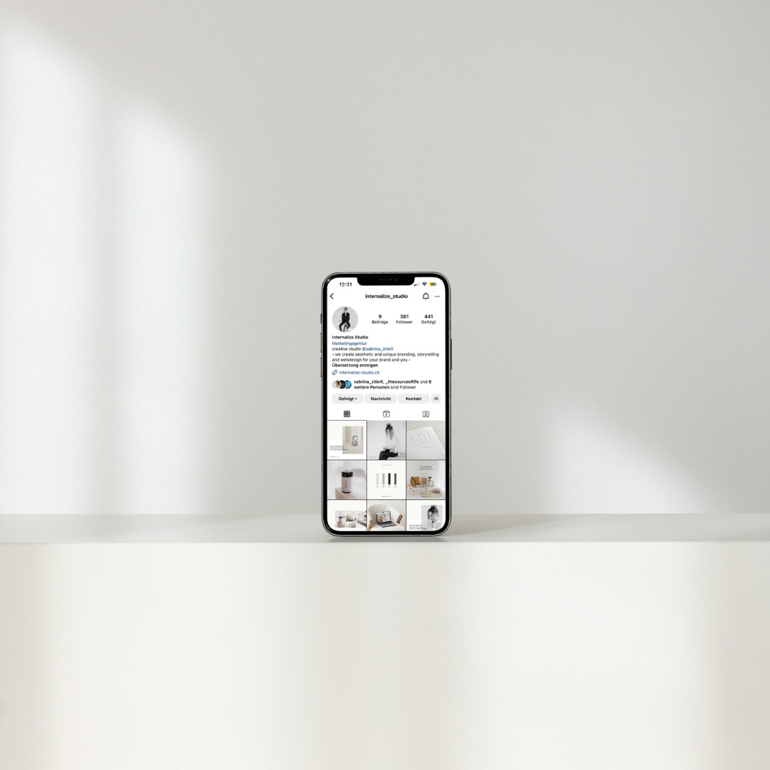 Social Media Design für @internalize_studio 🤍
#socialmediadesign #branddesign #feedaesthetic #digitalbrandcrafting #minimalisticdesign #corporateidentity #corporatedesign #socialmediamarketing