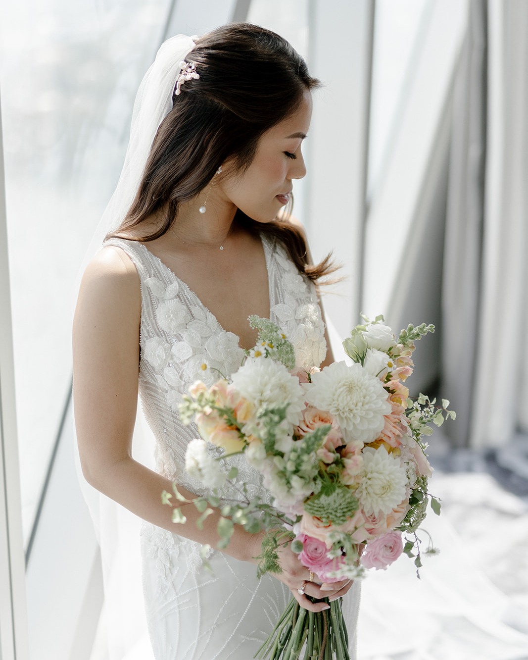 Our beautiful bride Laura
Wedding planner @forthysweetlove
Stylist, fresh florals, signage @npm_events
Photographer @callanrobisonphoto
Videographer @marrymemovies
Live streaming @connectedlivestreams
Venue l Calyx @royalbotanicgardenssydney
Hair & Makeup @rachellefacelo
Cake @sydneydessertco
Band @limitededitionband
Photobooth @sharebooth.au
Cars @hfweddingcars
Catering @laissez_faire_catering
Celebrant and MC @lillianlyonlove
@lauraraguine
@hiimmmyyyy
#weddings #weddingreception #decor #weddingreceptiondecor #bridetobe #groomtobe #love #weddingreceptionphotography #preweddingphotography #receptionvenue #npmevents #weddingstylist #weddingday #gettingmarried #bridetobe #bridetobe2024 #bridetobe2025 #bridalbouquet #weddingflowers #weddingflorist #weddingpackages #luxewedding #luxeweddingdecor #luxurywedding #weddingreceptiondecor #bridaltablestyling #thecalyx #royalbotanicgardenssydney #weddingplanner #weddingplannersydney