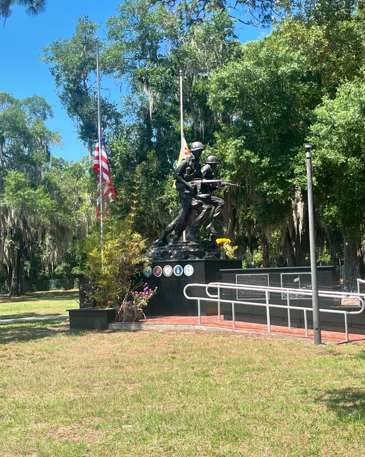 Happy Memorial Day! I am grateful to all the service men and women who have given the ultimate sacrifice for our country, and to their families who have to cope with the full weight of that sacrifice. God Bless America #memorialday #godblessamerica #military