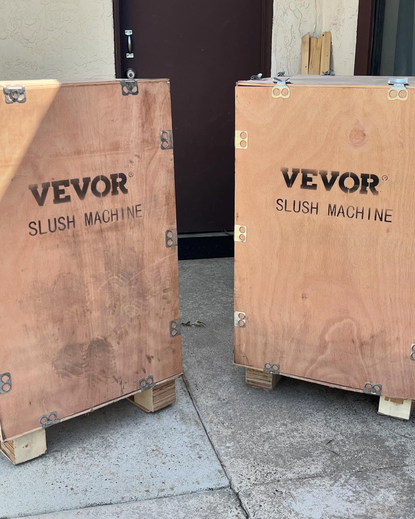 Special delivery 📦📦 can’t wait to see what’s inside😊😊😊. @vevor.official #vevorslushmachine #margaritadawgz #margaritadawgzsandiego #margaritamachines #margaritamachinerentalsandiego