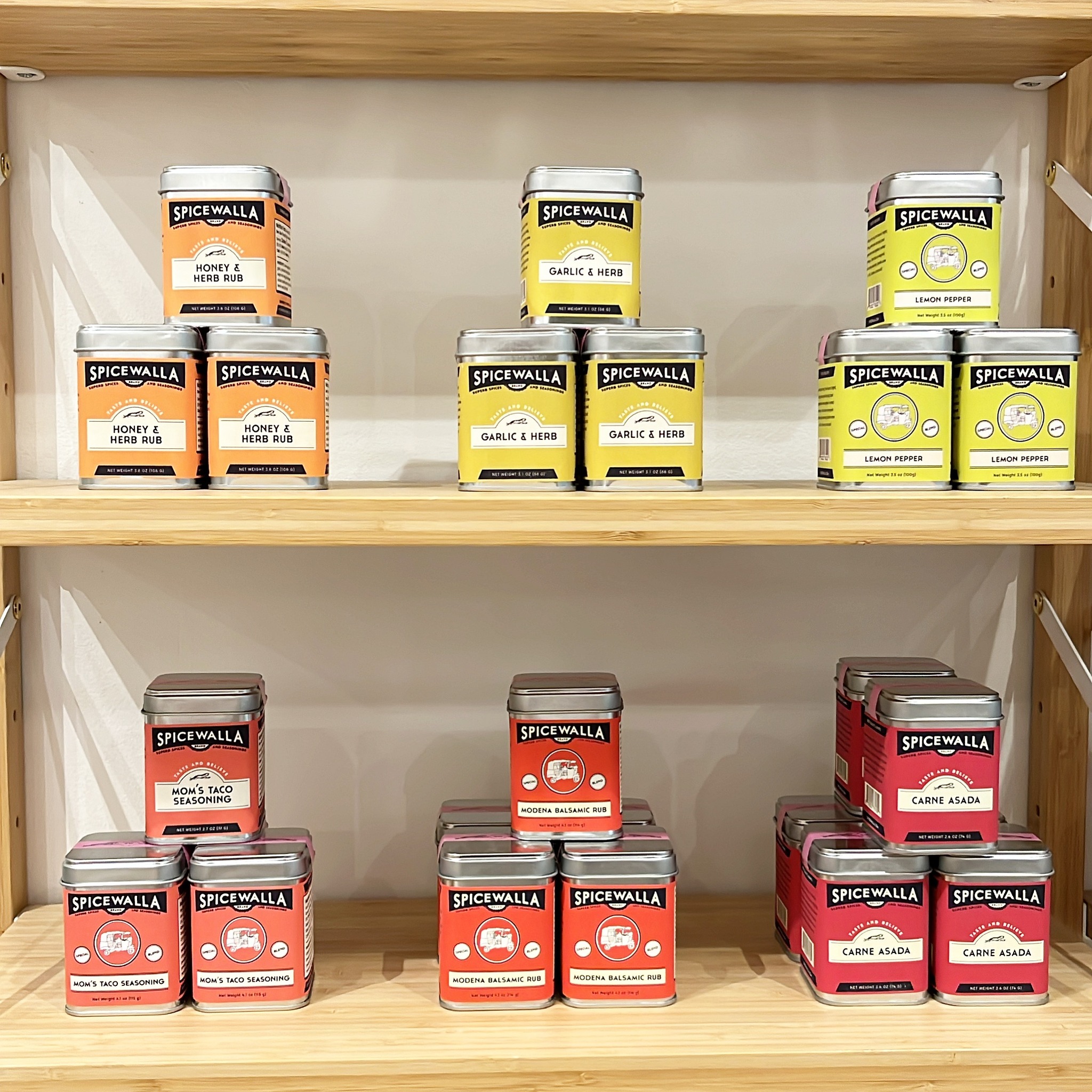 Looking for the perfect addition to your summer BBQ? @spicewalla got you covered (makes a great Father’s Day gift too!)
