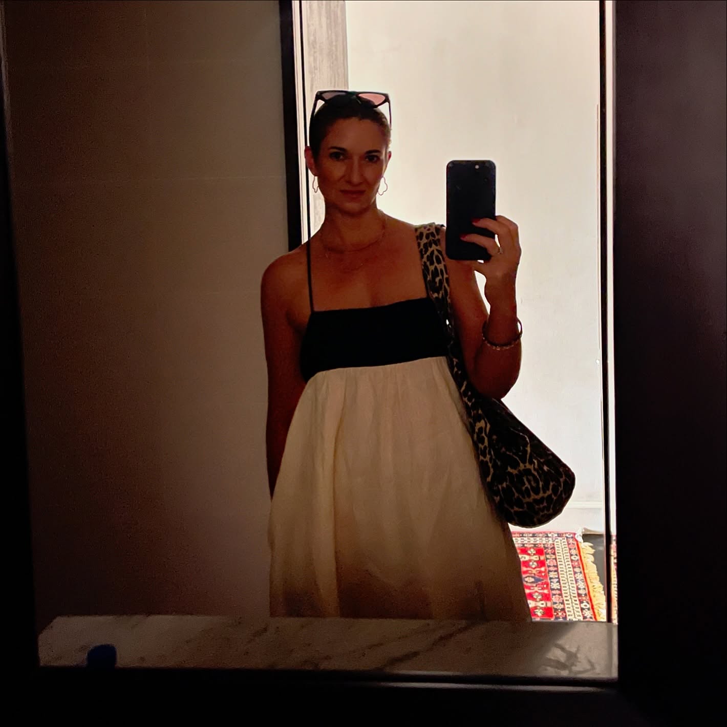 Travel day fit 👌🏼 Heading south where it’s hotter and stickier 🫠
Dress : @dissh
#travelfashion #summerfashion #holidayfashion #resortwear
#nzstyle