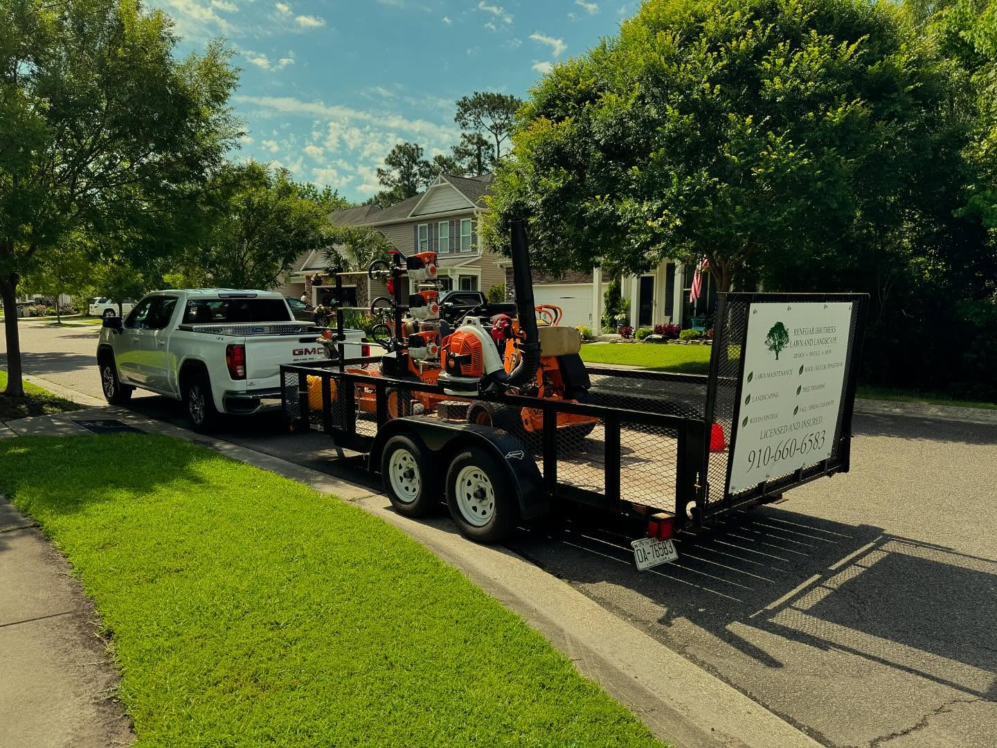 Happy 4th from the Renegar Brothers team! 🇺🇸 🎆
#wilmington #leland #castlehayne #landfall #wrightsvillebeach #downtownwilmington #portersneck #carolinabeach #ogden #monkeyjunction #rubbermulch #mulch #chocolatemulch #lawncare #lawnmaintenance #pruning #sod #ilm #portcity #landscaping #landscapes #Wilmingtonnc #commercial #residential