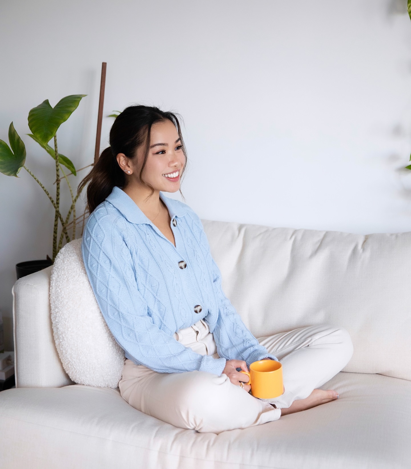 What Iโve learned after owning Real Estate ๐๏ธ (๐๐ค๐ฉ๐ ๐๐จ ๐จ๐ค๐ข๐๐ค๐ฃ๐ ๐ค๐๐๐ช๐ฅ๐ฎ๐๐ฃ๐ ๐ฉ๐๐๐๐ง ๐๐ค๐ข๐ ๐๐ฃ๐ ๐๐จ ๐๐ฃ ๐๐ฃ๐ซ๐๐จ๐ฉ๐ค๐ง):
1) ๐๐ค๐ฉ๐๐ฃ๐ฉ๐๐๐ก ๐๐ค๐ง ๐ผ๐ฅ๐ฅ๐ง๐๐๐๐๐ฉ๐๐ค๐ฃ: Historically, real estate tends to appreciate over time, which can provide a return on investment and allow you to leverage equity for other investments. For us, we were able to use our first home to help purchase our first investment property! ๐
2) ๐พ๐ค๐ฃ๐ฉ๐ง๐ค๐ก: Having freedom to make changes and upgrades to your own property is a great feeling (but also tough in the short term, because more of your own money that you need to put in ๐ธ). However, the money put in to make these improvements can help increase the propertyโs value, which will enhance your living environment or income potential.
3) ๐๐๐ญ ๐ฝ๐๐ฃ๐๐๐๐ฉ๐จ: There are tax advantages, which include deductions for mortgage interest, property taxes and expenses. These can help lower your taxable income.
4) ๐๐ฃ๐๐ค๐ข๐ ๐๐๐ฃ๐๐ง๐๐ฉ๐๐ค๐ฃ: Rental properties can help generate income. This can be used to cover mortgage payments, maintenance costs, and expenses associated with property ownership. Own a home, but have it (mostly) be taken care of!
5) ๐๐ฉ ๐๐ค๐ข๐๐จ ๐ฌ๐๐ฉ๐ ๐พ๐๐๐ก๐ก๐๐ฃ๐๐๐จ ๐๐ฃ๐ ๐๐๐จ๐ฅ๐ค๐ฃ๐จ๐๐๐๐ก๐๐ฉ๐๐๐จ: Itโs a part-time job to maintain properties. You need to be prepared for the responsibilities involved, ongoing maintenance, tenant management, and unexpected repairs. Doing it with someone makes it less painful and lonely!
Owning real estate can be a great way to diversify and own tangible assets, but it can come with many challenges! However, it is a long term investment, and eventually, the more you do, the more you learn, and the easier it will (hopefully) get! โบ๏ธ๐๏ธ๐๐ผ