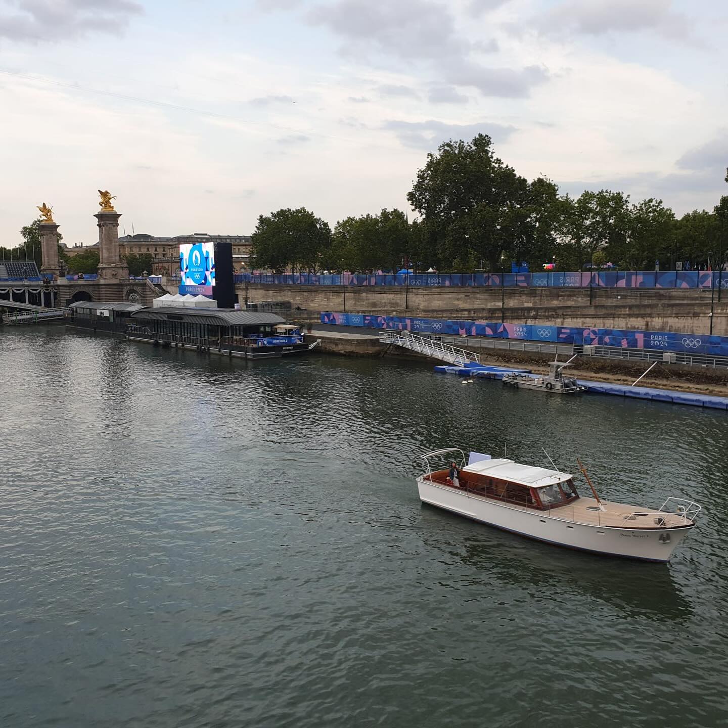 Paris Yacht 1 is ready for Friday! 💪🏼
#paris2024 #olympics #olympics2024 @parisolympics @paris2024
