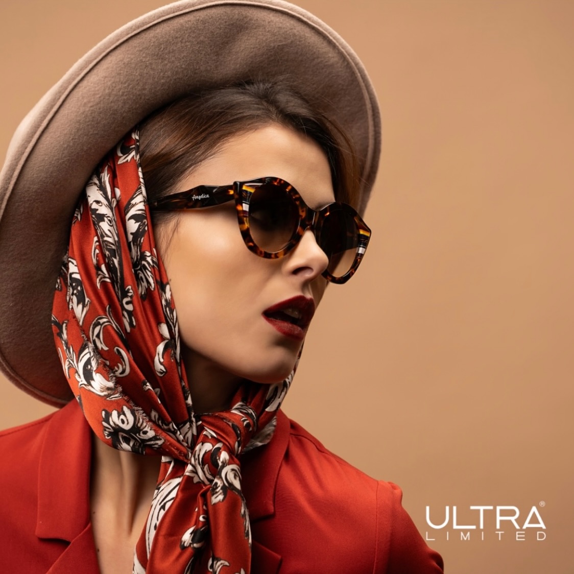 Fai parlare il tuo stile con occhiali che sono letteralmente un’estensione di te!
Gli occhiali Ultra Limited non sono solo unici per le trilioni di varianti di colore, ma sono anche totalmente personalizzabili. Aggiungi un tocco personale con il tuo nome, una frase speciale o qualsiasi cosa ti ispiri.
Ogni paio racconta la tua storia in modo unico e irripetibile.
#ultralimited #beultralimited #eyeglasses
#sunglasses #madeinitaly #beunique