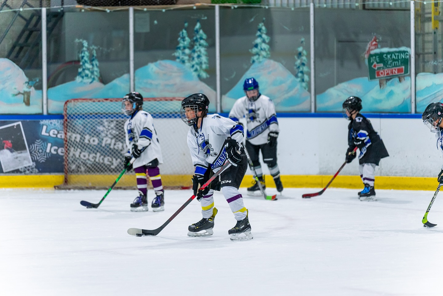 Excited to see everyone on the ice tonight for day 1 of the Shooters and Scorers Camp! 😤