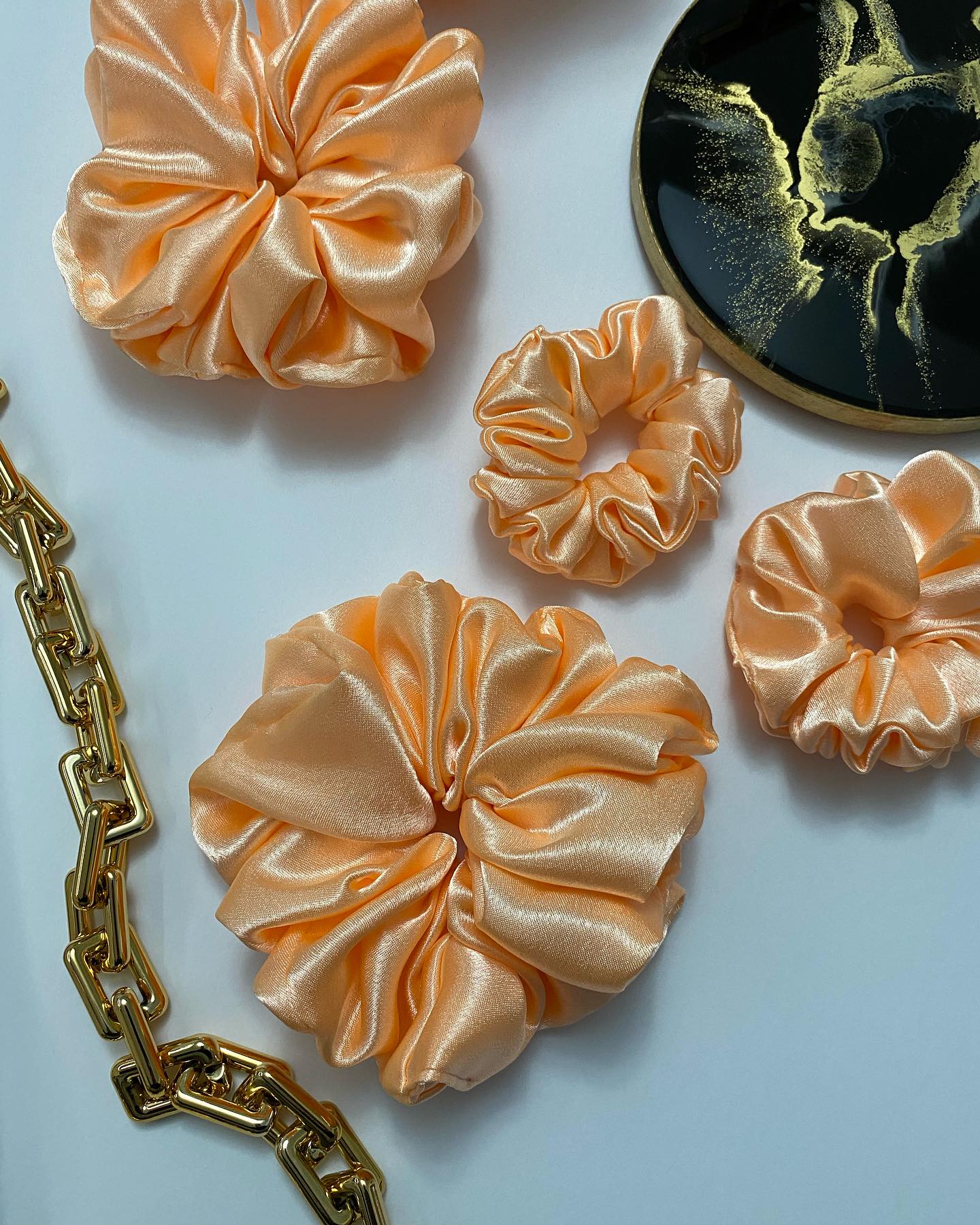 Peachy vibes all day! π
Our Peach Scrunchies are crafted from one of our softest fabrics, available in size small, medium, and large!
#Scrunchies #Peachy #Kaurtino #ShopSmall