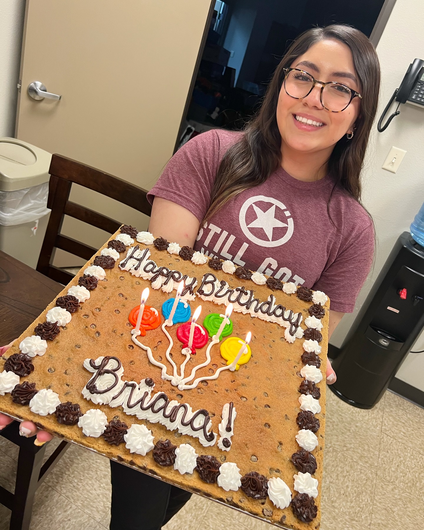 Wishing a very happy birthday to our incredible Registered Dental Assistant, Briana! 🎂🎉 Thank you for being such an essential part of our team at POMS! 💙
#POMS