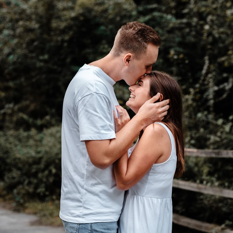 Some Moments that will last a lifetime✨
Spaß haben beim Shooting - DAS heißt Paarfotografie für uns! Lebendigkeit, Individualität und Lebensfreude.
***
.
.
.
.
#couple #coupleshooting #couplegoals #paarfotografie #love #bridetobe #brideandgroom #bride2024 #engagement #engagementphotos #engagementshooting #liebe #loveandwildhearts #muchlove_
_ig #homestory #kennenlernshooting
#loveauthentic #familienfotografie #justalittleloveinspo #wildlovestories #hochzeitsfotografie #hochzeitsfotograf
#hochzeitsfotos #nordrhein_westfalen #fotografnrw
#hochzeitsfotografnrw #couplephotography
#destinationphotographer #belovedstories