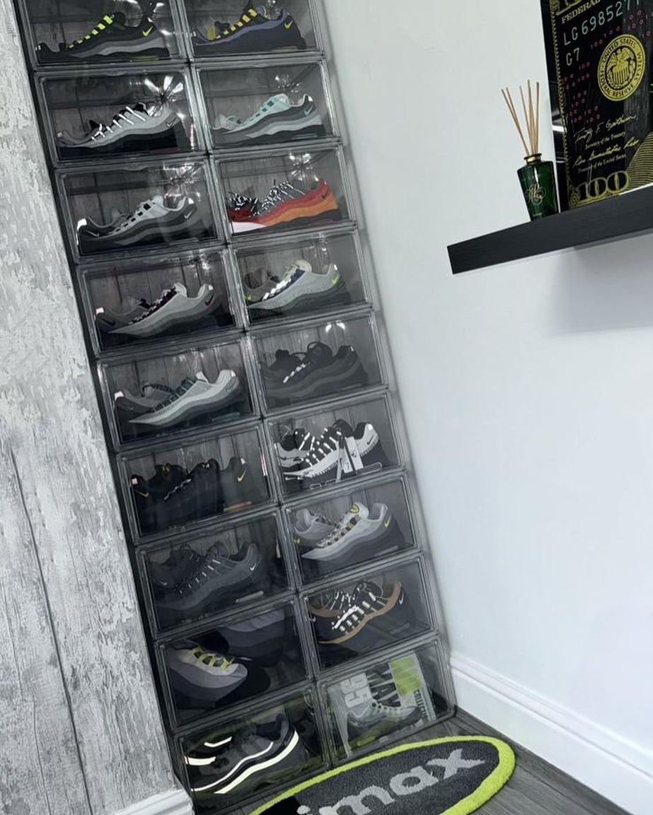 Showcase your collectibles from every angle with our 360° acrylic display cases, providing crystal-clear visibility and protection 💎
@110_kidd what a view 😮💨💎
#hypebeastkicks #thesolesupplier #offspringhqcommunity #snkrskickcheck #sneakerhead #footlockereu #sneakerreel #trendingreels #reeltrending #reeltime #reelsinstagram #reelitfeelit #smallbusiness #reelgood #reelsinsta #explore #reelsdaily #reelsinsta #instareels #reelsviral #reelstrending #reelstrend #reeltrends #sneakerevent #shoestorage #displayboxes #airmax95 #110s #nike
