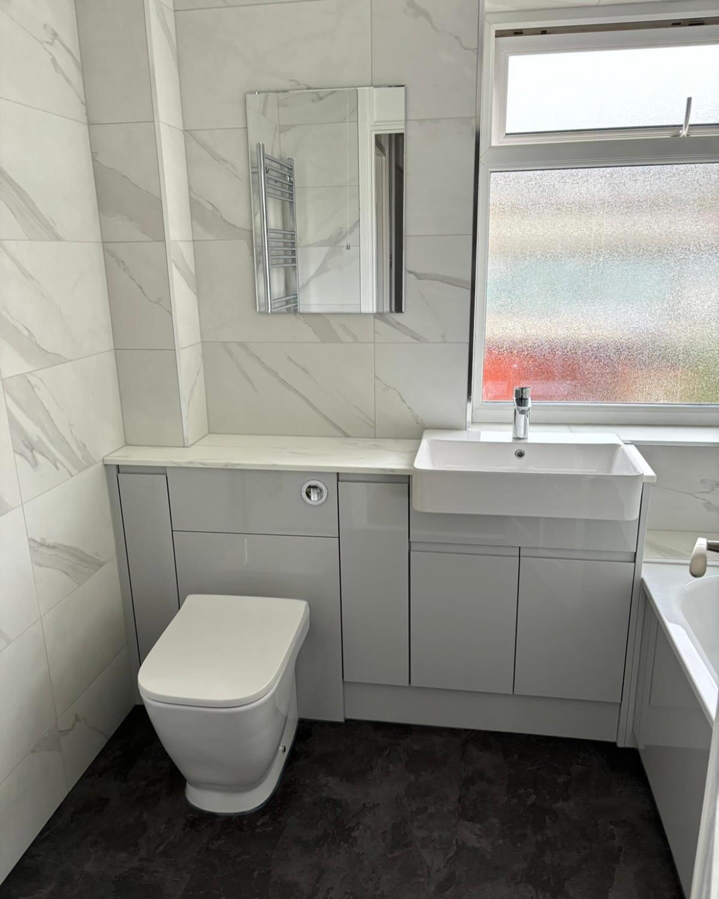 A brilliant job completed in Farnham!📍
Designed and supplied by us here @magnumbathrooms, brought to life by @ar.pearson3 ✨
This bathroom aimed for a clean and tidy finish, with lots of personality and a modern aesthetic ✅
This bathroom features the following brands:
🇩🇪Bette’s Form with the signature Anti-Slip Sense finish. Such a brilliant feature with the grip kicking into action as soon as it gets wet! 💧
🇬🇧Aqualisa’s brilliant Quarts Classic riser rail and bath filler set-up 🙌🏻
🇬🇧Kudos’ Inspire two panel in-fold bathscreen with locking hinges 🔒
🇬🇧 Calypso’s sleek Selter range in Oyster grey, a handless masterpiece 🌟
🇬🇧Vado and their striking Photon basin mono mixer ✨
🇸🇪Miller of Sweden’s Miami toilet roll holder, lifetime warrantee thanks to their solid brass interior 💪🏻
The tiles used in this room are from our Tile Collection - Carrara Marble Blanco 💫
These tiles have a matt finish with a unique Easiclean surface, the perfect compromise between Matt and Glossy tiles! 🧼
The flooring in this room is Urban Slate by Polyflor 💎
@bette.official @aqualisashowers @aqualisabobby @calypso.bathrooms @vado_uk @kudosshowers @millerbathrooms
#bathroominspiration #bathroomdesign #bathroominspo #interiordesign #bathroomrenovation #bathroomdecor #bathroomvanity #bathroomtiles #bathrooms #bathroomsofinstagram #bathroomsofinsta #bathroomstyle #luxury #luxurybathrooms