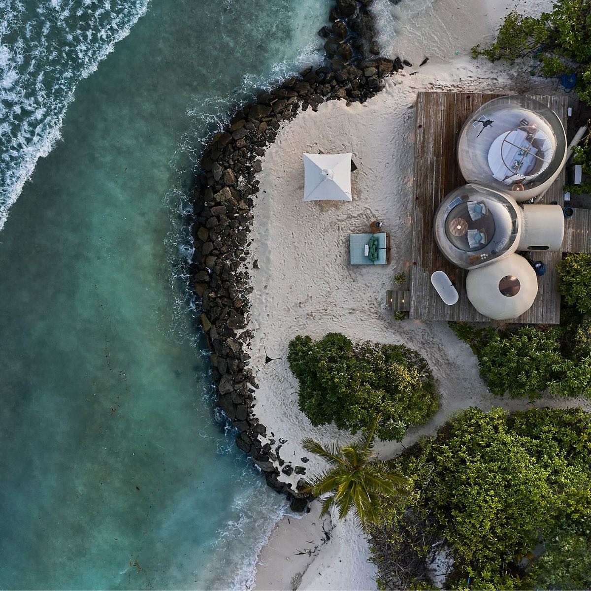 With 𝗮𝘀𝘁𝗿𝗼 𝘁𝗼𝘂𝗿𝗶𝘀𝗺 a leading travel trend for 2024, our specialists have curated a list of properties across our destinations that will leave guests starstruck.
💫 Travellers who seek remote locations without light pollution will find solitude in the list below:
𝗦𝗲𝗮𝘀𝗶𝗱𝗲 𝗙𝗶𝗻𝗼𝗹𝗵𝘂 𝗕𝗮𝗮 𝗔𝘁𝗼𝗹𝗹 𝗠𝗮𝗹𝗱𝗶𝘃𝗲𝘀: Beach bubble tent
𝗟𝗶𝗼𝗻 𝗦𝗮𝗻𝗱𝘀, 𝗦𝗼𝘂𝘁𝗵 𝗔𝗳𝗿𝗶𝗰𝗮: Treehouse starbeds
𝗠𝗶𝗹𝗮𝗶𝗱𝗵𝗼𝗼, 𝗠𝗮𝗹𝗱𝗶𝘃𝗲𝘀: Secluded sandbank sleep out
𝗦𝗼𝗻𝗲𝘃𝗮 𝗝𝗮𝗻𝗶, 𝗠𝗮𝗹𝗱𝗶𝘃𝗲𝘀: Retractable roofs in 1 & 2 bdrm water villas
𝗡𝗮𝗿𝗮 𝗡𝗲𝘀𝘁, 𝗨𝗔𝗘: Desert glamping in the Arabian dunes
For travel trade enquiries or to make a booking please contact: 𝗿𝗲𝘀𝗲𝗿𝘃𝗮𝘁𝗶𝗼𝗻𝘀@𝗽𝘂𝗿𝗲-𝗲𝘀𝗰𝗮𝗽𝗲𝘀.𝗰𝗼𝗺
@finolhu_maldives @lionsandsgamereserve @milaidhoo @discoversoneva @sonara_camp
#astrotourism #starbed #astroturismo #maldives #southafrica #UAE #luxurytravel #traveltrend #leadersinluxury #pureescapes