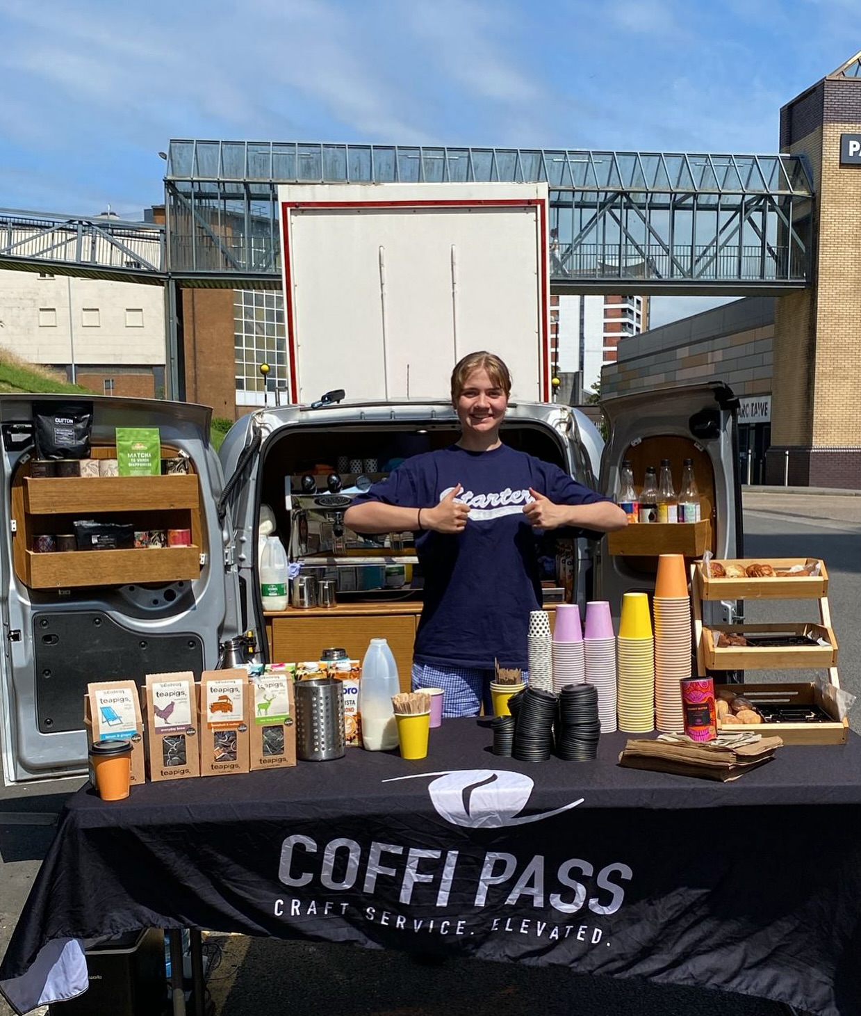 Bringing the sun and sweet service where ever we go 🌞🌞
Coffi pass on location in Swansea today serving up all your caffeine and snack needs ☕️🍰
#craftservice #film #tv #ukfilmindustry #uktv #coffipass