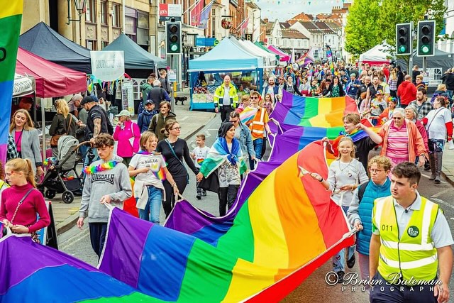 One more sleep until we’re back in the centre of Bridgwater for our special edition of the Bridgwater Independent Market and PRIDE PARADE.
🌈 Tickets for our Pride Parade (Sunday 30 June) have officially sold out but if you didn’t manage to get a ticket, don’t worry—there’s still the fabulous shopping and live music and entertainment to enjoy.
Come and cheer from the sidelines, revel in the vibrant entertainment, and explore the shopping opportunities.
♦️IMPORTANT: For those who have booked to join the Parade, please remember to collect your wristband from the info desk outside of The Cornhill. Check your Eventbrite messages for all the details.
Let’s fill the centre of Bridgwater with colour and positivity tomorrow and all enjoy some fabulous shopping opportunities and a day filled with love, big smiles and happy vibes.
We are really looking forward to seeing you there. 😍💖
#pride #prideparade #bridgwater #somerset #sundaymarket #somersetmarkets