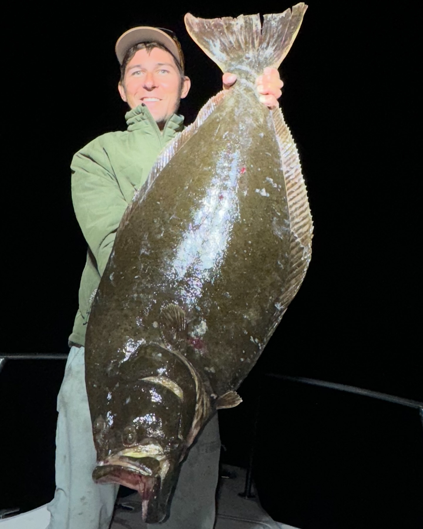 Some epic Halibut fishing from the last couple months. When it was quiet we had easy limit days with multiple fish over 40”.
Feels strange fishing halibut in what’s usually our prime month for local tuna fishing -but when that isn’t happening we fish for what’s biting.
Some clients got a sample of some of the best local halibut I’ve been a part of.
@aftco
@daiwausa
#anyfishanywater
#Flatbass
#halibut