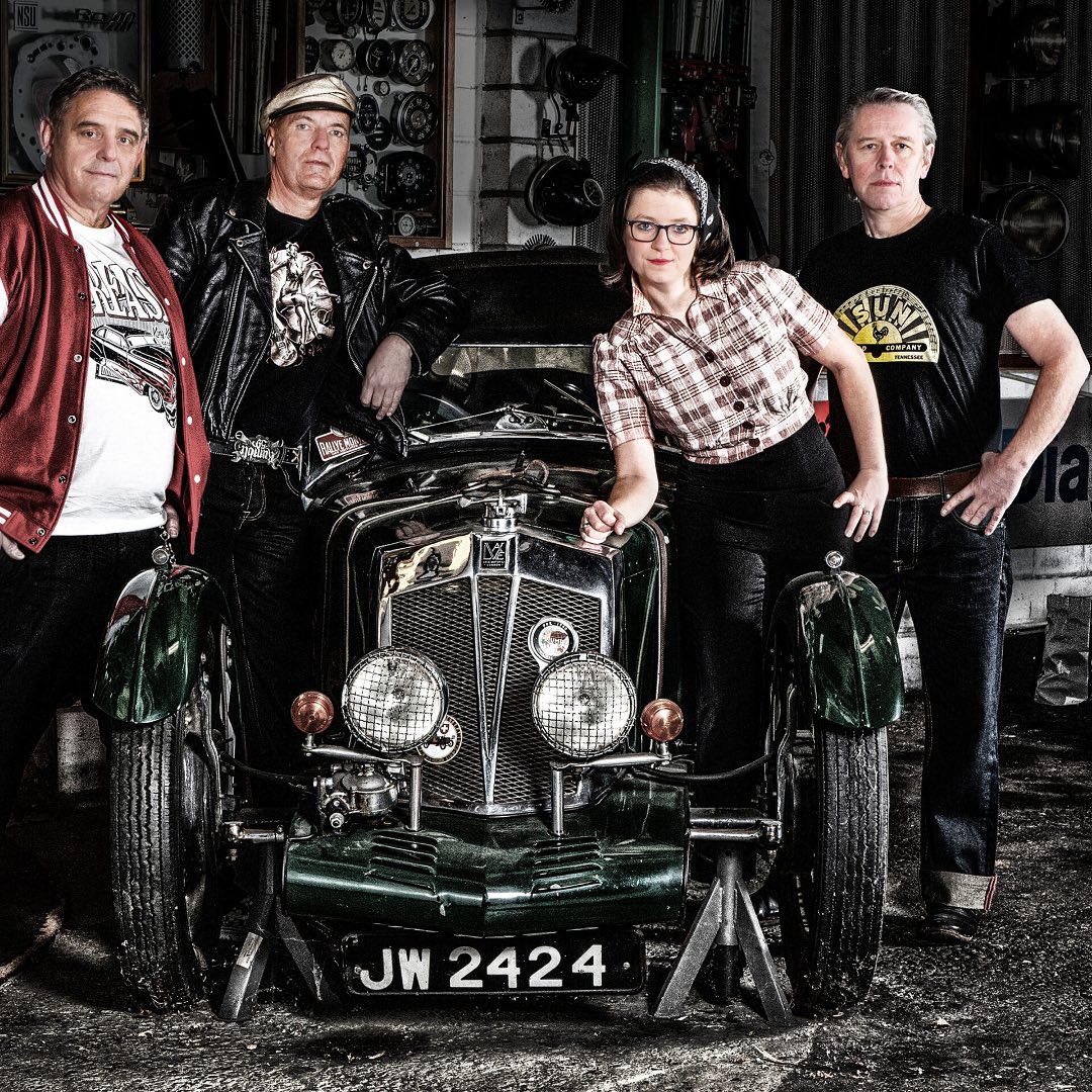 Liebe Gäste und Freunde des Kaliforni
Heute Freitag 13. September ist wieder Music & Wine mit Crashingcars . It`s only Rock`n Roll, but...
Frisch gepfeffert mit Rockabilly und gesalzen mit einer tüchtigen Prise Boogie! Ein Music und Tanzabend vom feinsten. Ab 18h30 Tapas & Weinbuffet. Konzert ab 19h30. Eintritt Konzert CHF 25.00. Reservierung empfohlen. Ich freue mich auf euch! Bis glii… herzliche Grüsse vom Kaliforni Marco Casanova
