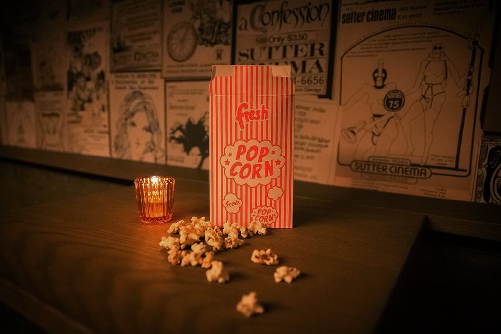 🍿✨ Popcorn Until 2 AM!
Enjoy fresh popped popcorn every night until 2 AM. Perfect for late-night snacking!
#PersonaVibes #LateNightSnacks #Popcorn #OpenLate