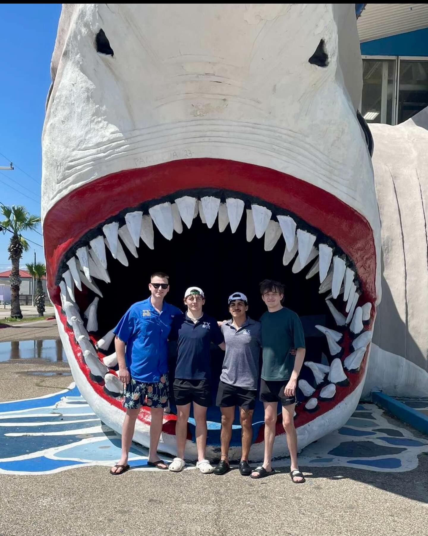 Spring Break ΣΧperience 🏝️
Looking for life long friendships? Values-based leadership? Making a positive impact in your community? You will find it here! 🇺🇦
Are you interested in being a part of the Sigma Chi Mu Iota chapter? Fill out our interest form (link in our bio).
#sigmachi #fraternity #sorority #greeklife #gogreek #utsa #utsa2027 #birdsup
