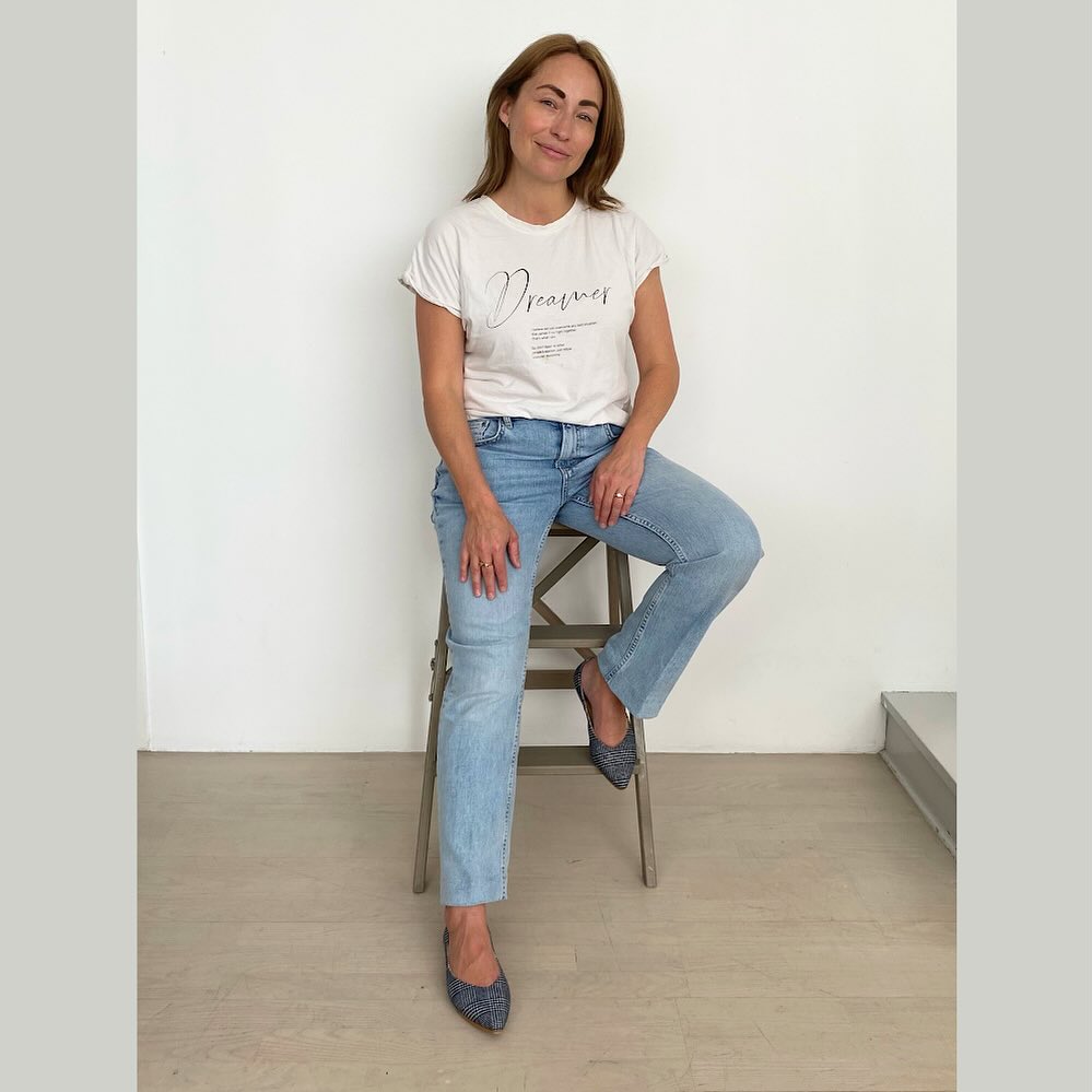 When your photographer looks more like a supermodel.๐
Seen wearing: The Pointed, in navy plaid