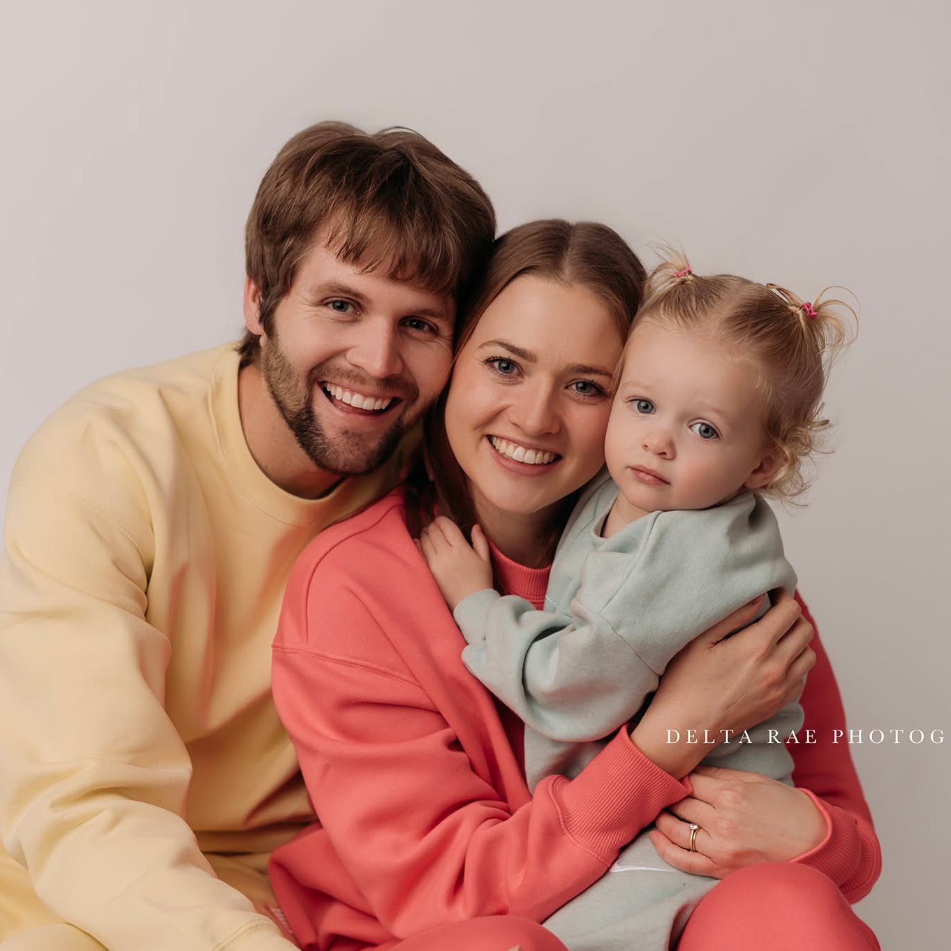 Ashley, David, and their sweet 2-year-old daughter, Heidi, recently joined me in the studio for a family session, and it was such a joy! Heidi's boundless energy and adorable personality brought so much life to the shoot. From giggles to sweet family moments, this session was full of love and fun.
Thank you, Ashley and David, for trusting me to capture these beautiful memories with your little one. 💛
www.deltaraephotography.com
#FamilyPhotography #StudioSession #ToddlerJoy #CapturingConnection #ShawanoPhotographer #TimelessMemories