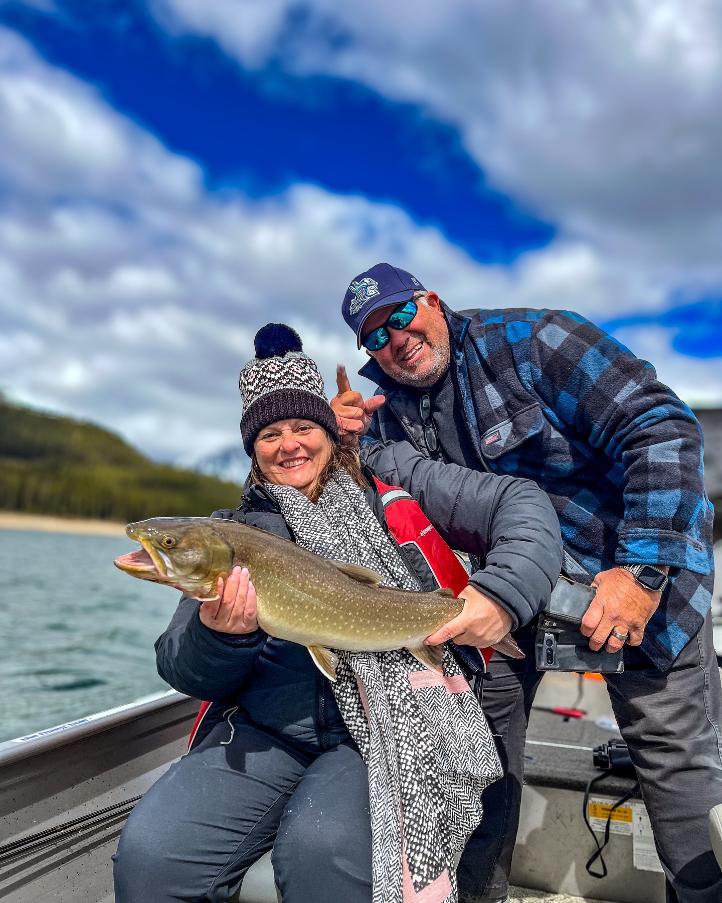 Great day out there today with Stephane and Nathalie from Quebec. We battled the wind, some snow and some beautiful fish today! Here’s just a couple of the fish we got to the net!
Thank you for choosing Optimal Angling Co.
•#rapsnap #caughtandreleased #letemgoletemgrow #guidedfishing #trophyfishingadventures #rising3474 #bulltrout #rainbowtrout #noluckallskill #booknow