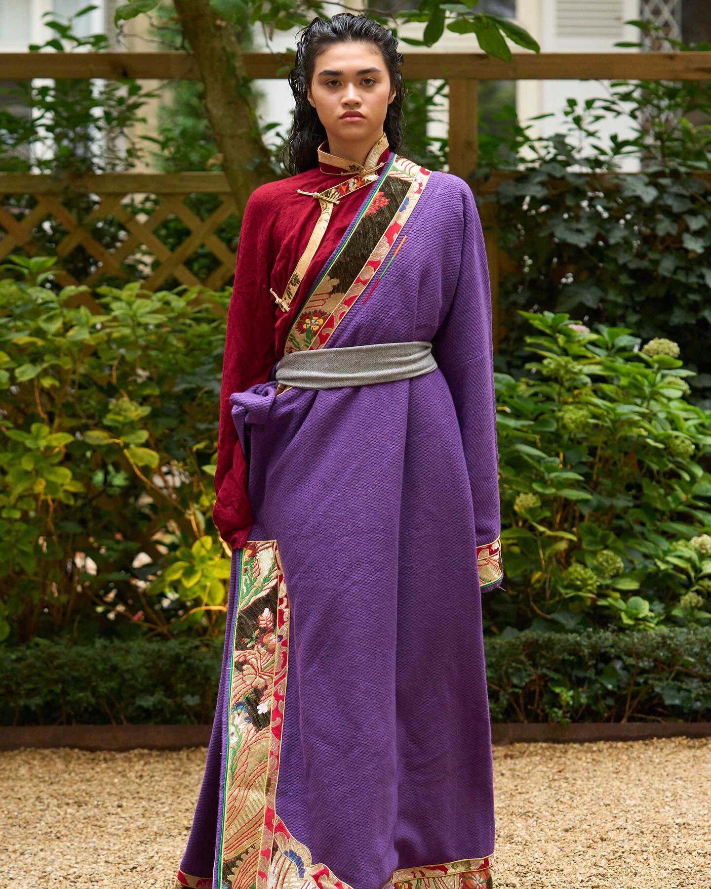Designer #LiWei showcased her SS25 collection in a romantic Parisian Garden this afternoon. 💕 #ParisFashionWeek
Production: @riviereagency
PR: @riviereagency
Hair: @unite_hair @unite_hair_uk@garybakerhair
Makeup: @aofmakeup @michellewebbmakeup @dermalogicauk
Casting Director: @thenikkishow for @riviereagency
Show Director: @loririviere for @riviereagency