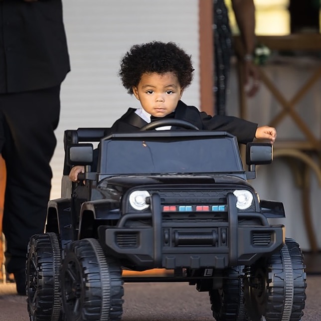 And the award for best entrance by a ringbearer goes to… Kai! 🤩 #amymancusoweddings
@amymancusoevents
@tiffanyandryland