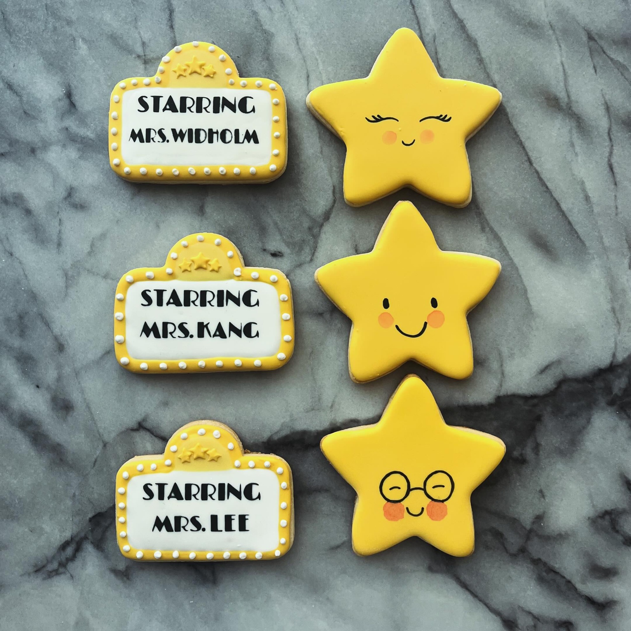 Itβs teacher appreciation week!
Thank you to all the great teachers!!
.
.
#royalicingcookies #longbeachcookies #cookiedecorator #cookiedecorating #decoratedcookies #customcookies #cookies #longbeach #longbeachca